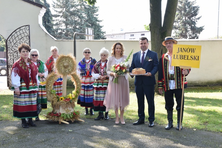 Odpust i dożynki u Pani Janowskiej