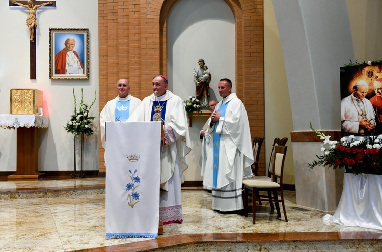 Nowy Sącz. Poświęcenie kaplicy i wręczenie nominacji