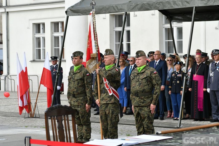 Skwierzyński dywizjon ma nowy sztandar