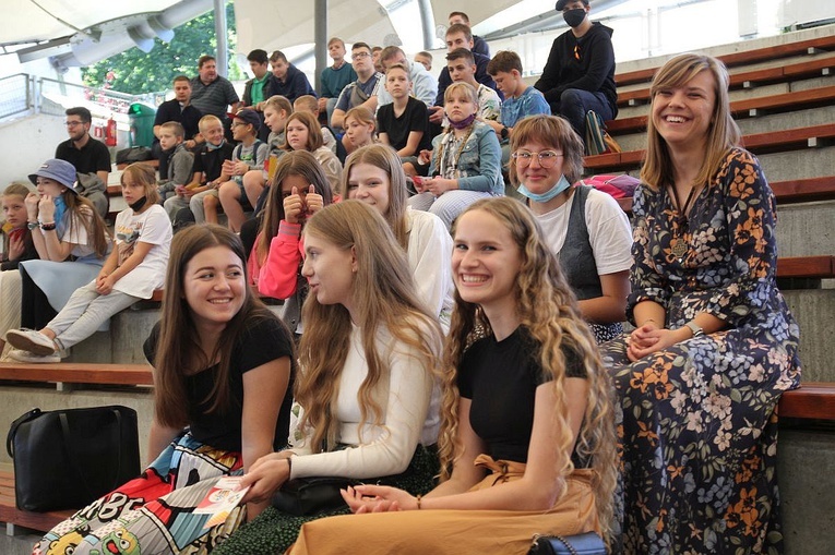 Młodzi w amfiteatrze pod Grojcem w Żywcu - 2021