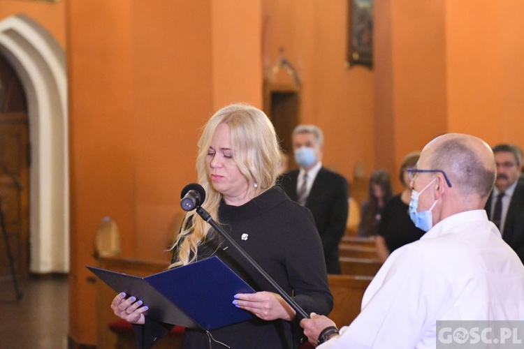 Poświęcenie sztandaru Lubuskiej Okręgowej Izby Aptekarskiej z Zielonej Góry