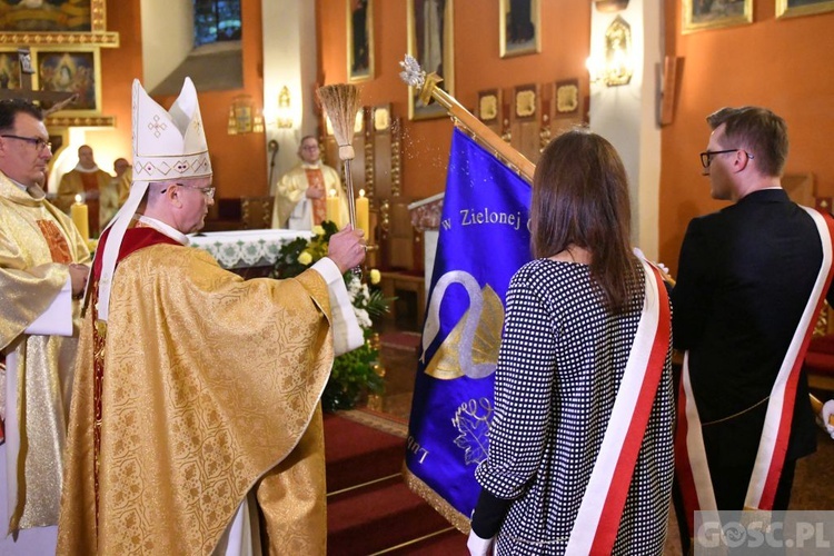 Poświęcenie sztandaru Lubuskiej Okręgowej Izby Aptekarskiej z Zielonej Góry