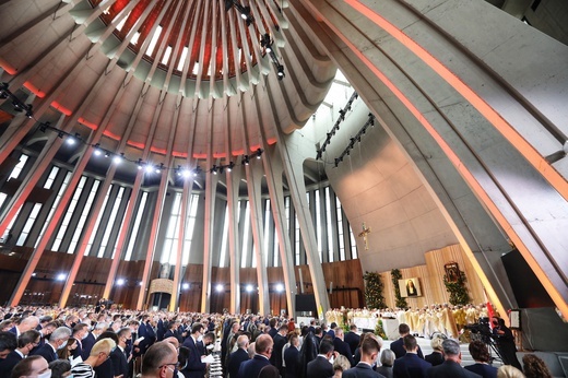 Beatyfikacja kard. Wyszyńskiego i matki Czackiej okiem fotoreporterów