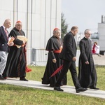 Prezydent Andrzej Duda z małżonką wśród świadków beatyfikacji