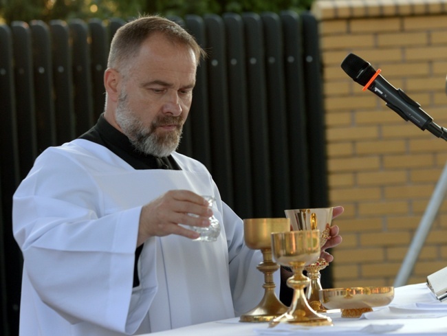 Ceramiczna płytka z kard. Stefanem Wyszyńskim