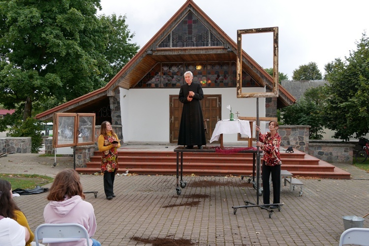 Spektakl o kard. Wyszyńskim w Luzinie