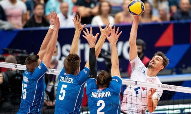 Megasensacja: Mistrzowie olimpijscy pokonani przez zawodników z ligi czeskiej, rumuńskiej czy austriackiej