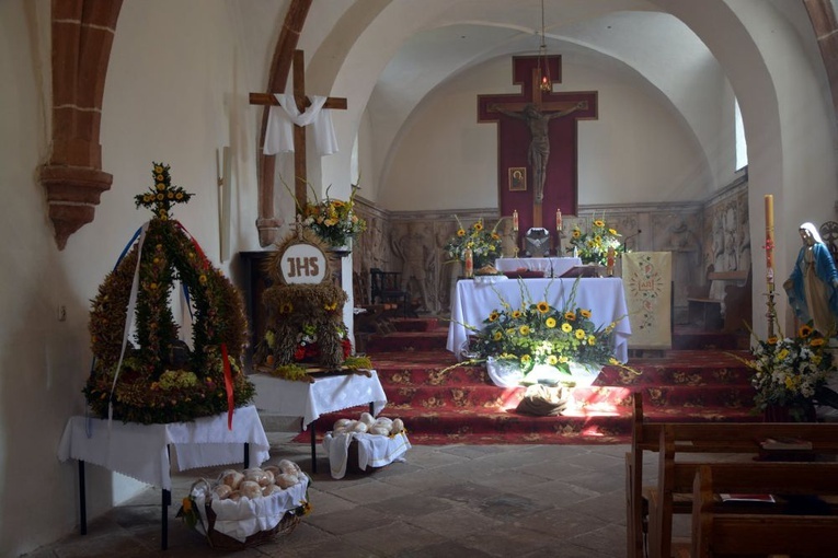 Sady Górne. Połączyli odpust z dożynkami