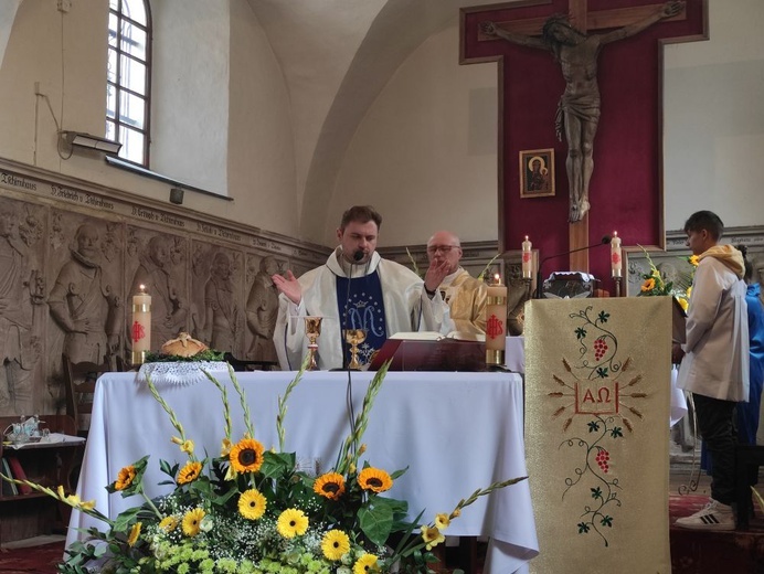 Sady Górne. Połączyli odpust z dożynkami