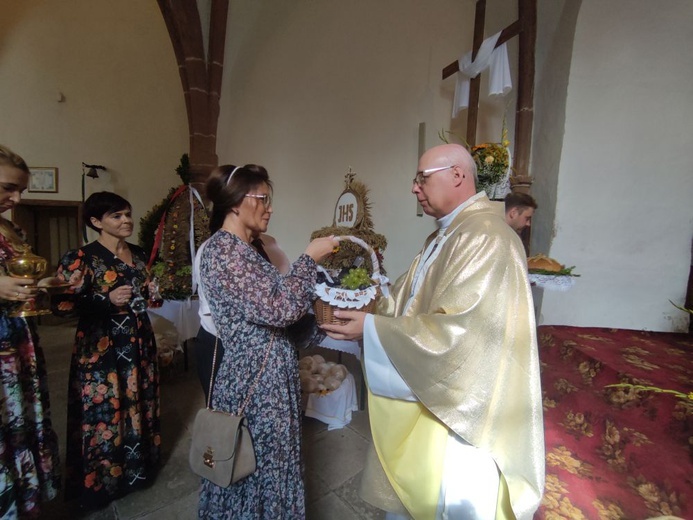 Sady Górne. Połączyli odpust z dożynkami