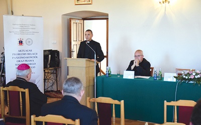 ▲	Jednym z prelegentów konferencji był ks. Krzysztof Cisek, pracownik Kongregacji Nauki Wiary, kapłan diecezji sandomierskiej.