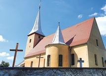 ►	Renesansowy kościół pochodzi z XVI w., choć wiadomo, że wcześniej istniał tu poprzedni.