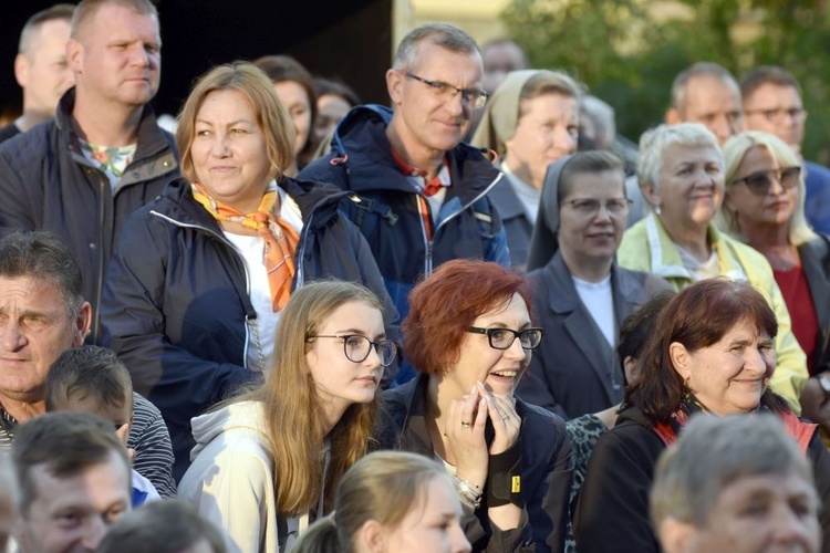 Koncert uwielbienia w Piskorzowie