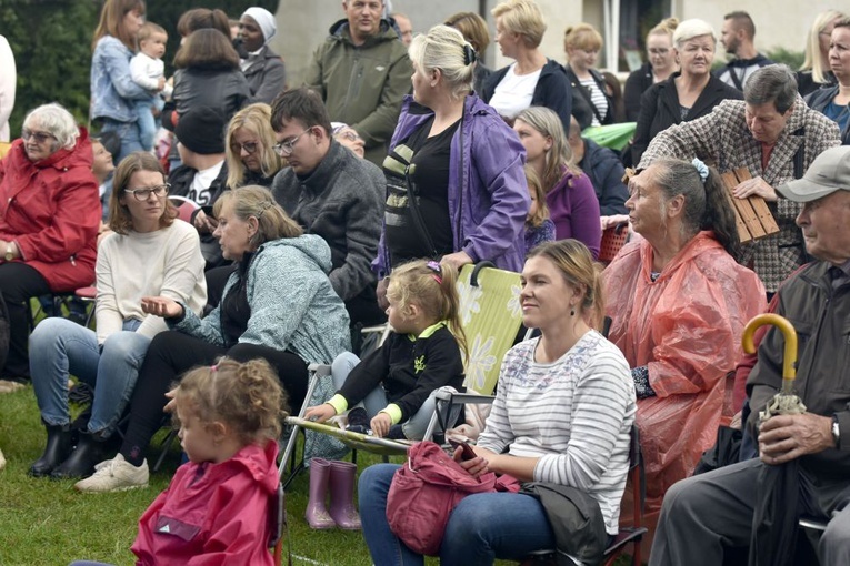 Koncert uwielbienia w Piskorzowie