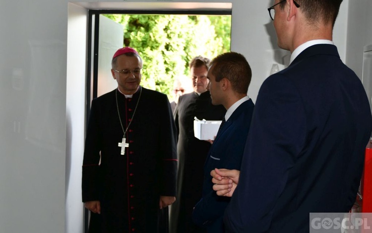 Lubniewice. Bp Lityński spotkał się z kandydatami do seminarium 