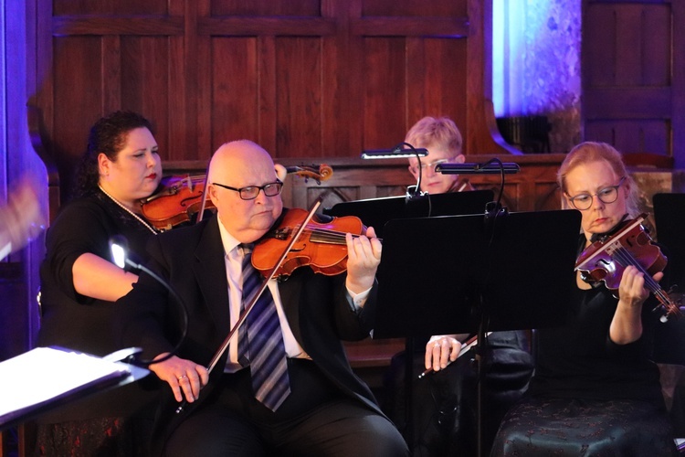 Żyrardów. Koncert Tatrzańskiej Orkiestry Klimatycznej