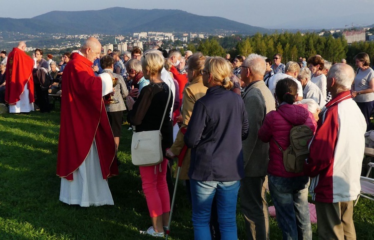 20. Msza św. za Bielsko-Białą pod Krzyżem na Trzech Lipkach - 2021