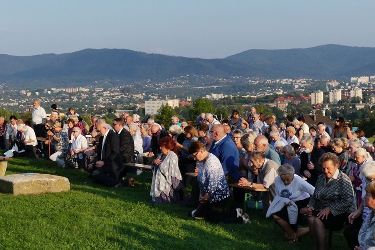 20. Msza św. za Bielsko-Białą pod Krzyżem na Trzech Lipkach - 2021