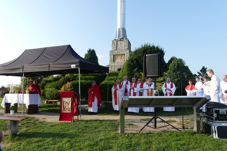 20. Msza św. za Bielsko-Białą pod Krzyżem na Trzech Lipkach - 2021