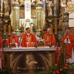 Odpustowa celebra u kłodzkich klarysek