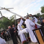 Błogosławieństwo krzyża w Ogartowie
