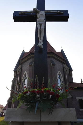 Droga Krzyżowa w Stróżach