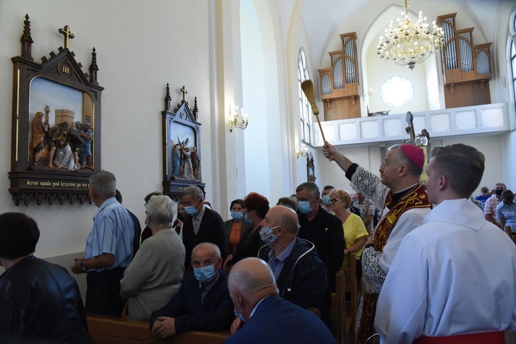 Droga Krzyżowa w Stróżach