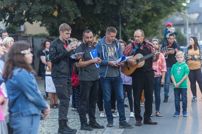 Droga krzyżowa ulicami Strzegomia