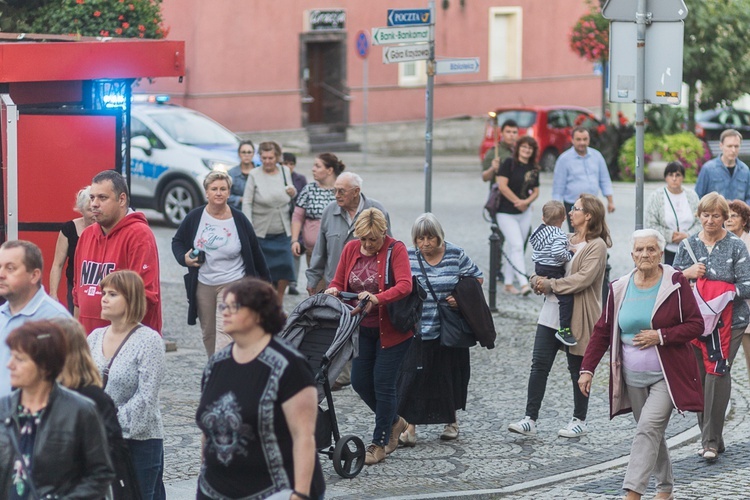 Droga krzyżowa ulicami Strzegomia