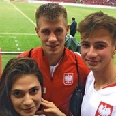 Damian po meczu z Anglią – z siostrą Sylwią i bratem Jakubem.