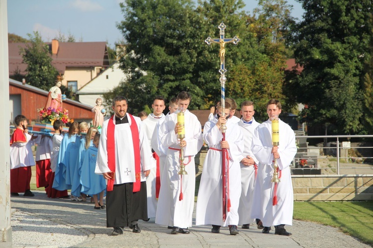 Mogilno. Błogosławieństwo organów i żyrandoli