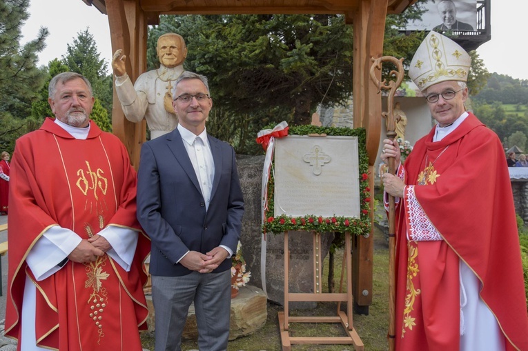 Ochotnica Dolna. Poświęcenie placu pod budowę nowego kościoła
