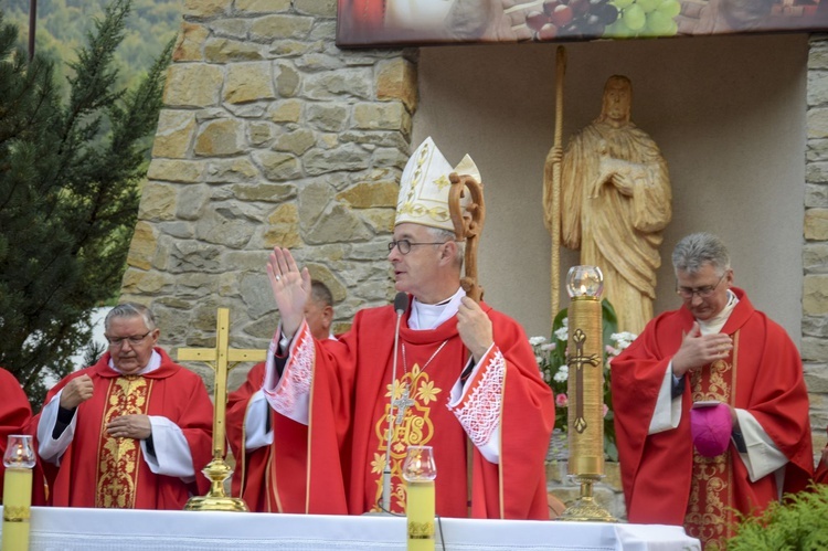 Ochotnica Dolna. Poświęcenie placu pod budowę nowego kościoła