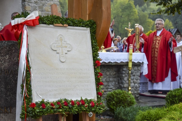 Ochotnica Dolna. Poświęcenie placu pod budowę nowego kościoła