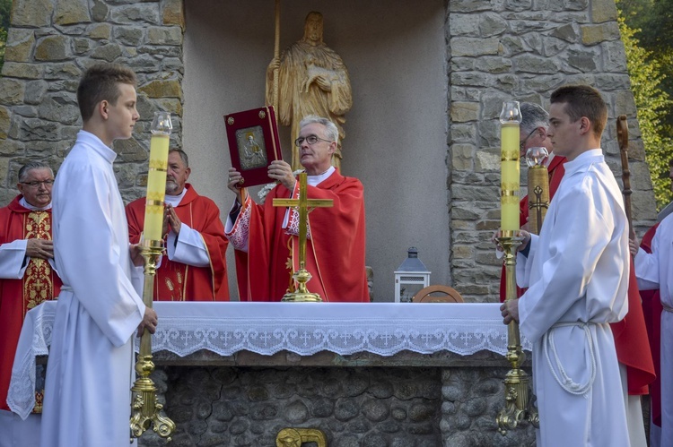 Ochotnica Dolna. Poświęcenie placu pod budowę nowego kościoła