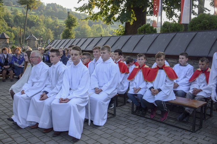 Ochotnica Dolna. Poświęcenie placu pod budowę nowego kościoła