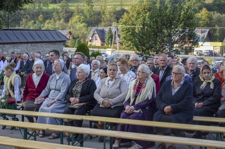 Ochotnica Dolna. Poświęcenie placu pod budowę nowego kościoła