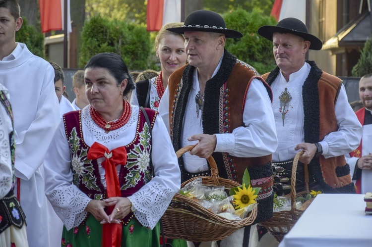 Ochotnica Dolna. Poświęcenie placu pod budowę nowego kościoła