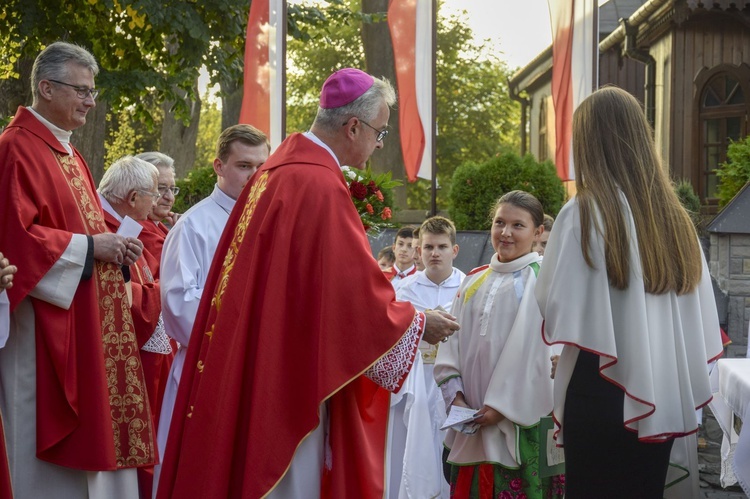 Ochotnica Dolna. Poświęcenie placu pod budowę nowego kościoła