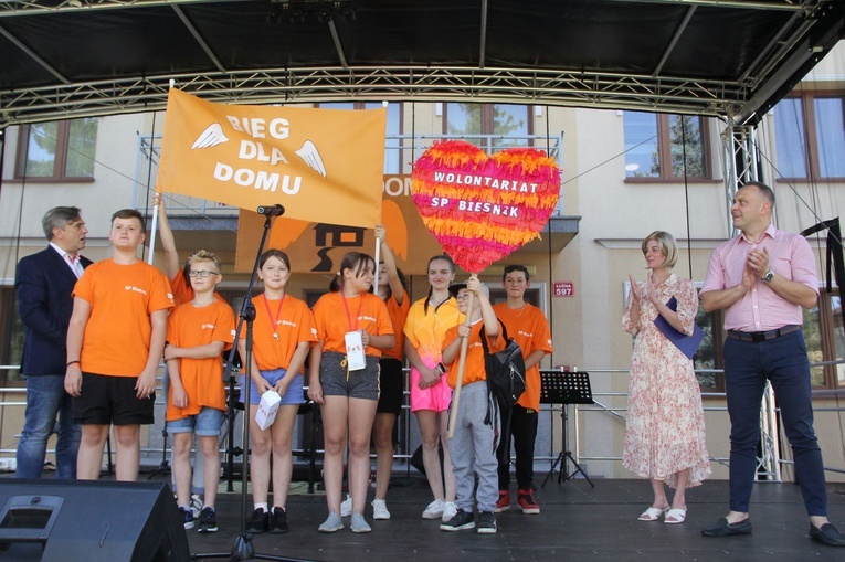 Gmina Łużna. Bieg dla domu