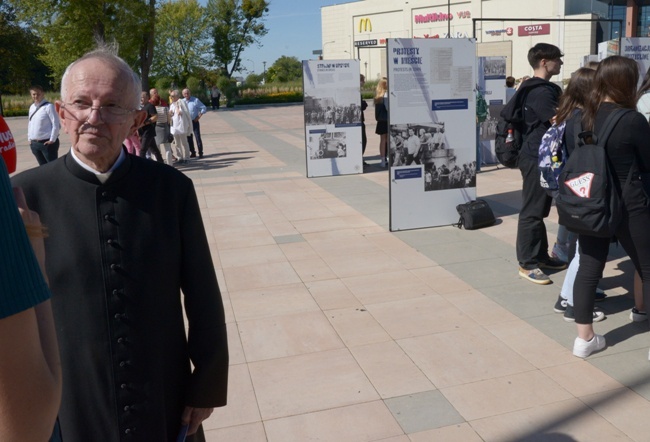 Wystawa IPN o powstaniu opozycji w PRL