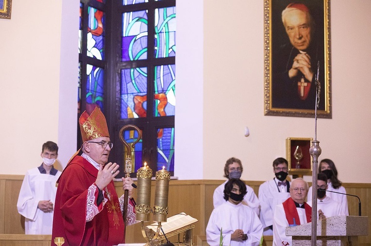 Bierzmowani w parafii św. Krzysztofa na Piaskach