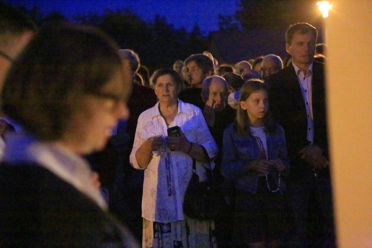 Procesja z Maryją z Kibeho