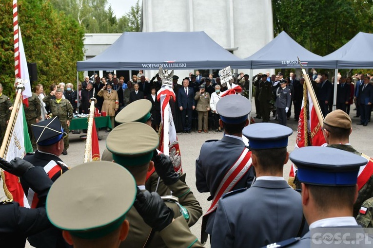 W Gorzowie Wlkp. oddali hołd Sybirakom i ofiarom zbrodni katyńskiej