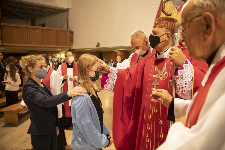 Bp Tadeusz Pikus do bierzmowanej młodzieży: Bądźcie święci