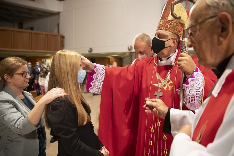 Bp Tadeusz Pikus do bierzmowanej młodzieży: Bądźcie święci