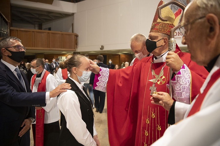 Bp Tadeusz Pikus do bierzmowanej młodzieży: Bądźcie święci