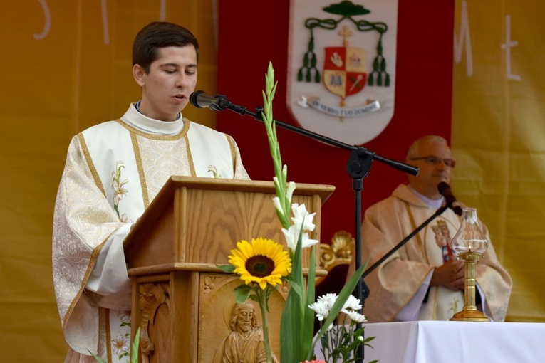 Light for Life 2021. Eucharystia z biskupem