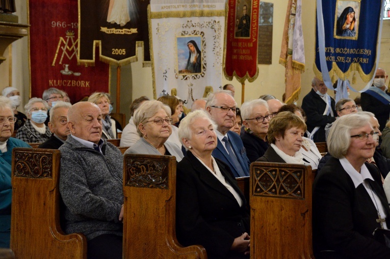 20-lecie Apostolstwa Dobrej Śmierci w parafii MBWW w Kluczborku