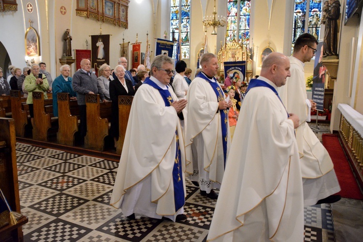 20-lecie Apostolstwa Dobrej Śmierci w parafii MBWW w Kluczborku